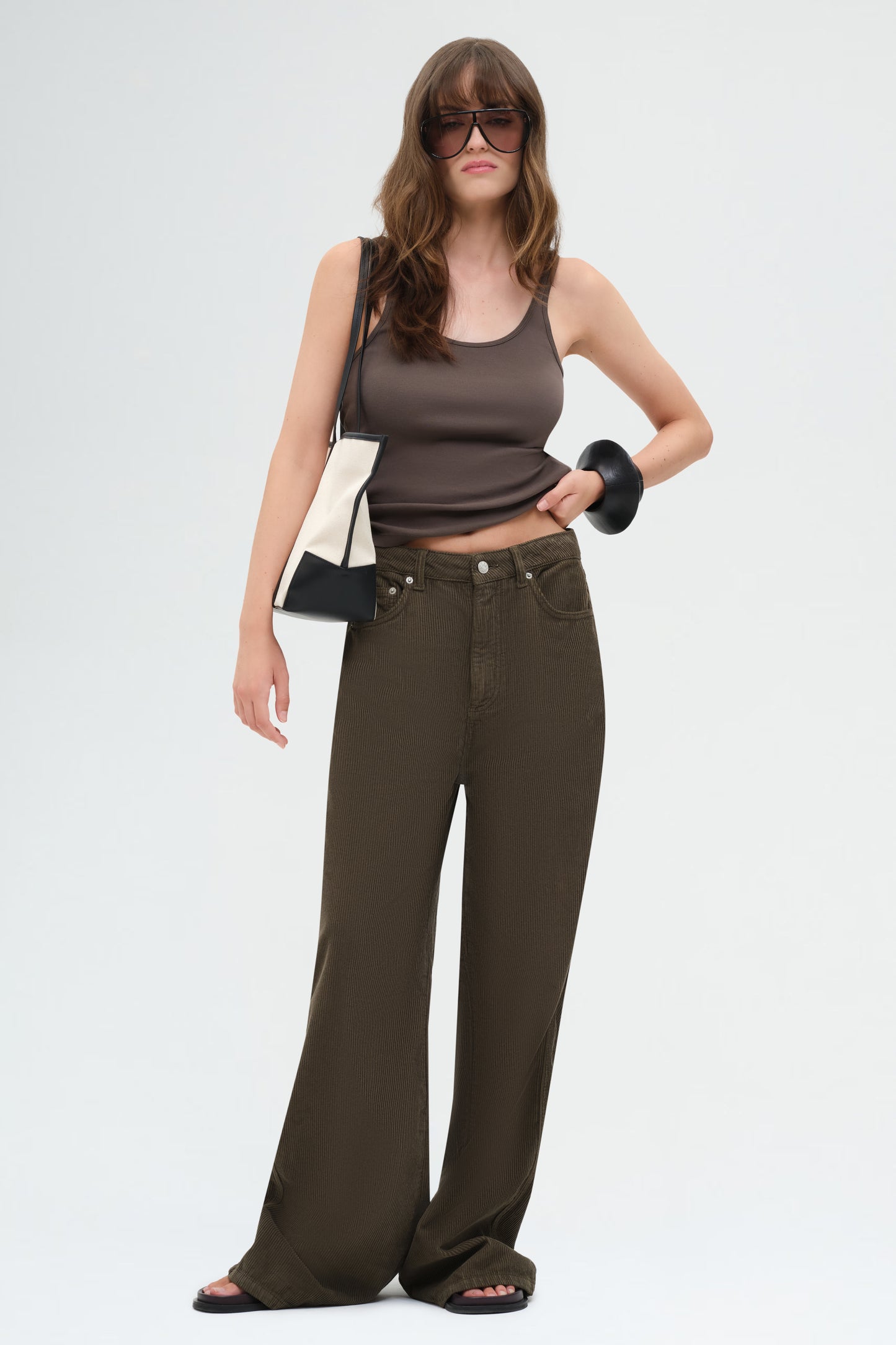 Organic Cotton Slim Scoop Tank | Khaki