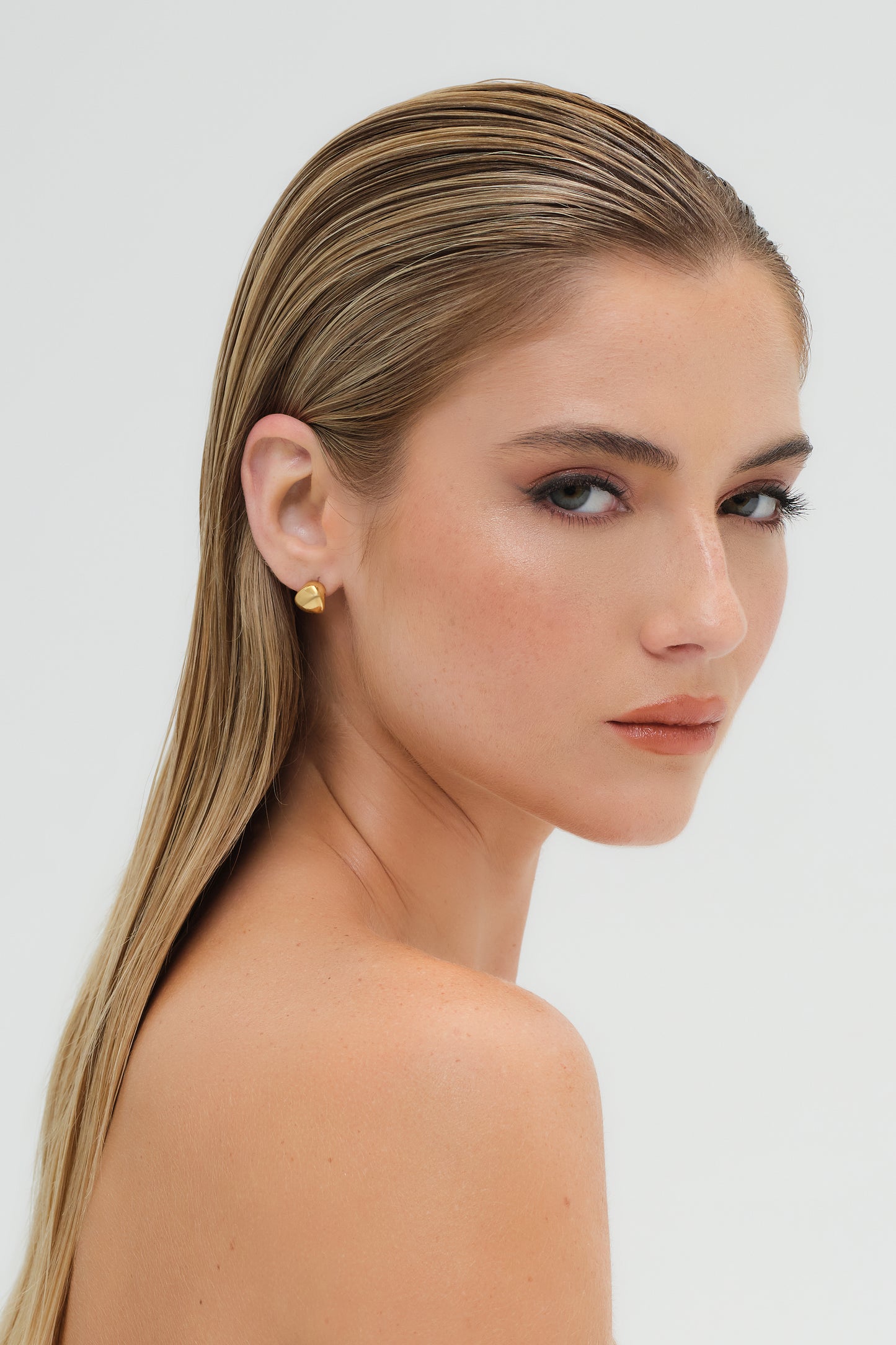 Fold Hoops in Gold