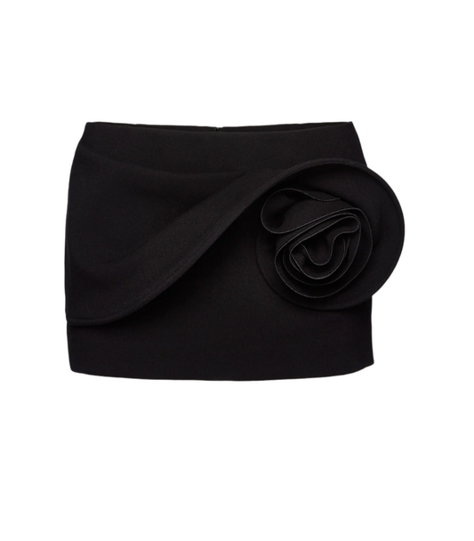 Low Waist Floral-Appliqué Mini Skirt in Black