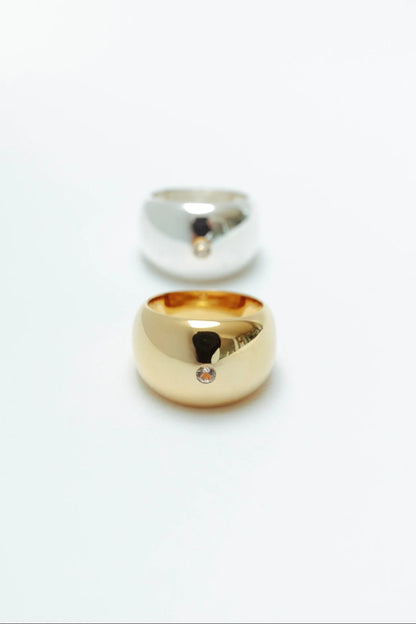 Fold Topaz Ring in Gold